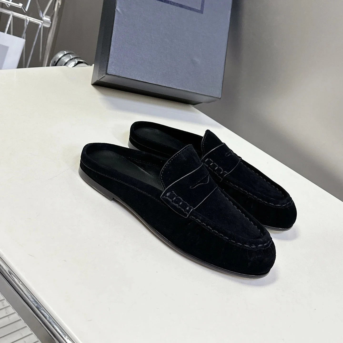 Guansiyao Women Leather Mules Slippers Round Toe Casual