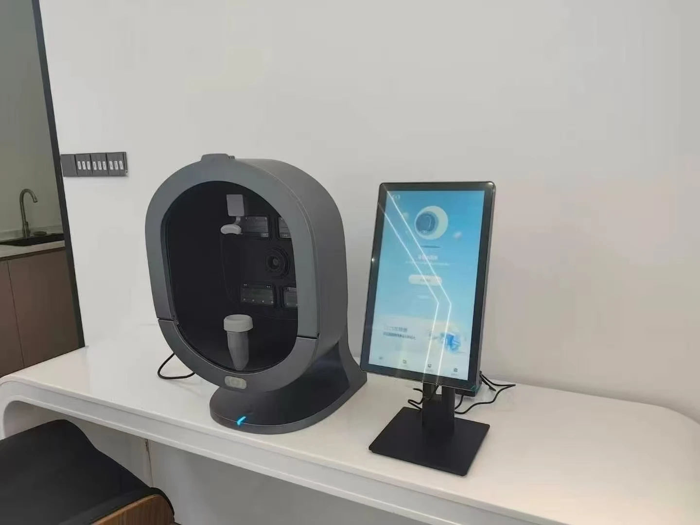 Myoslim Advanced ThreeDimensional Facial Analysis Mirror Device Skin Diagnostics AI