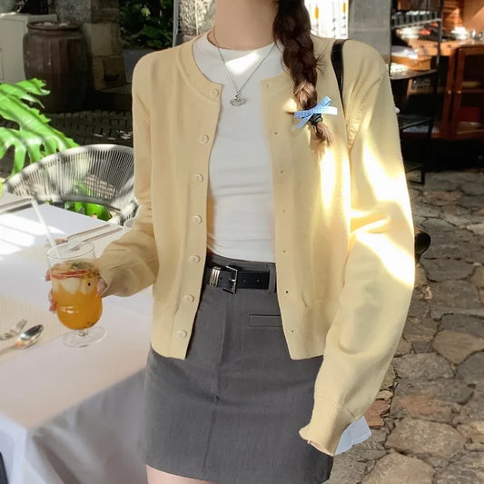 YIYUEQIANLICN Women V Neck Knit Cardigan Button Sweater