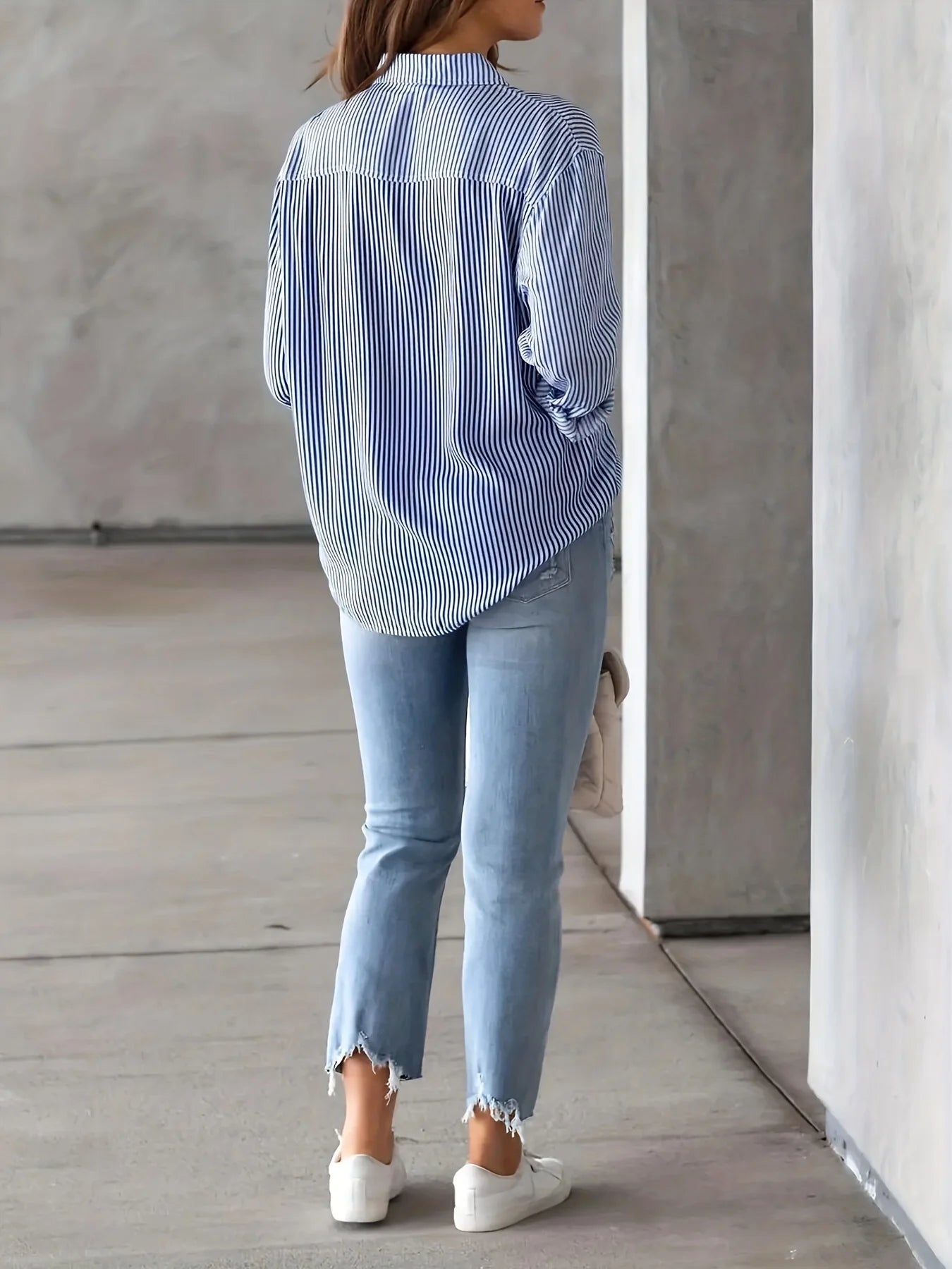 CN Jiangxi Womens Striped Shirt With Pockets Long Sleeves BreathablePolyesterFabric